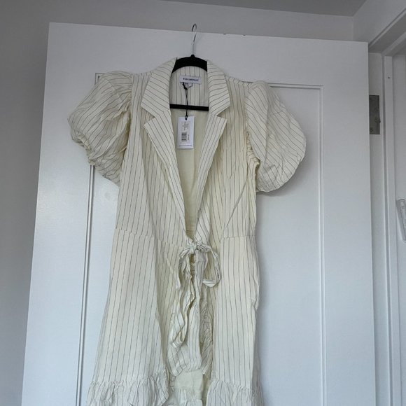 Weworewhat Collared Wrap Dress Ivory Short Puff Sleeve Pin Stripe Ruffle Hem - Picture 7 of 11